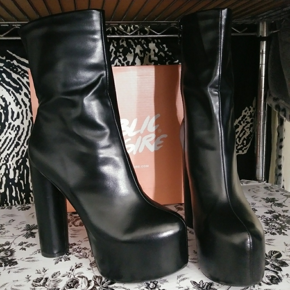 Public Desire Jessa Boots